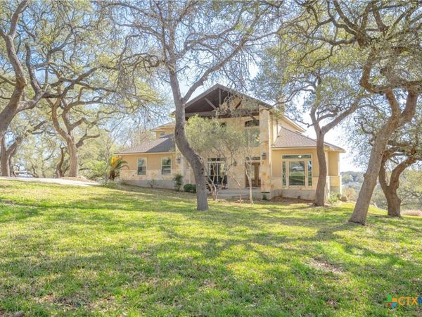 451 Winding View, New Braunfels, TX 78132