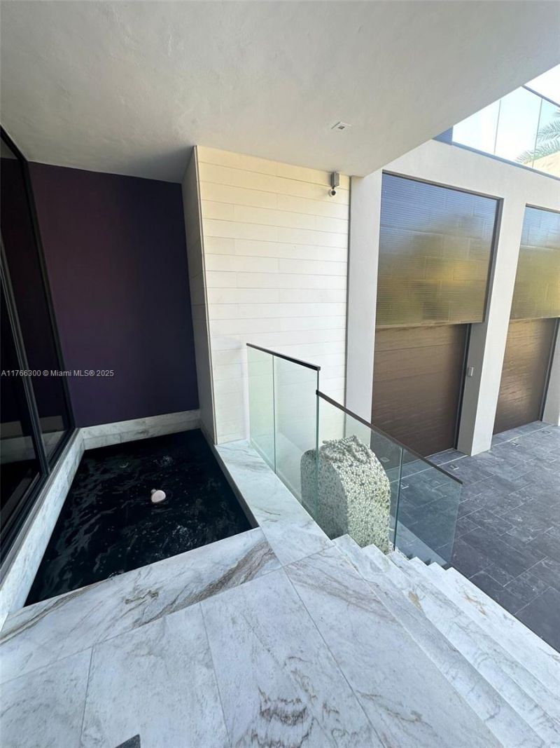 610 Harbor Cir, Key Biscayne, FL 33149 Photo