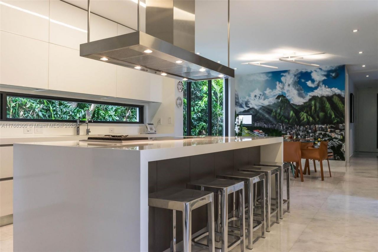 610 Harbor Cir, Key Biscayne, FL 33149 Photo