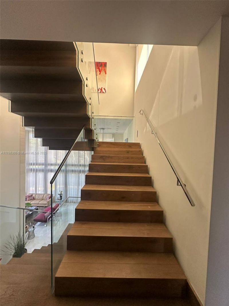 610 Harbor Cir, Key Biscayne, FL 33149 Photo