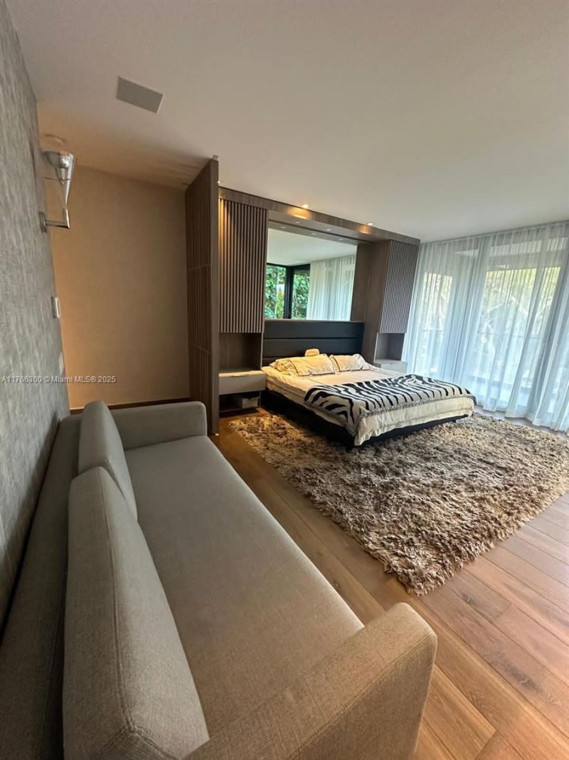 610 Harbor Cir, Key Biscayne, FL 33149 Photo