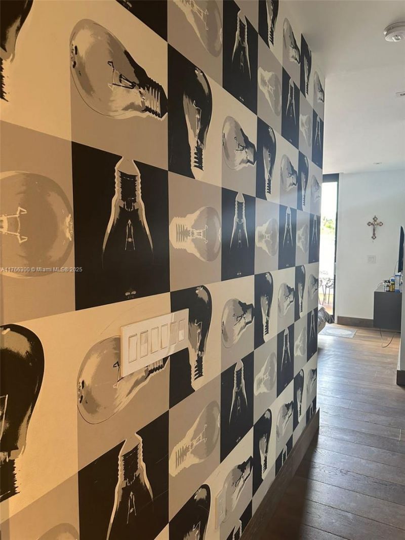 610 Harbor Cir, Key Biscayne, FL 33149 Photo