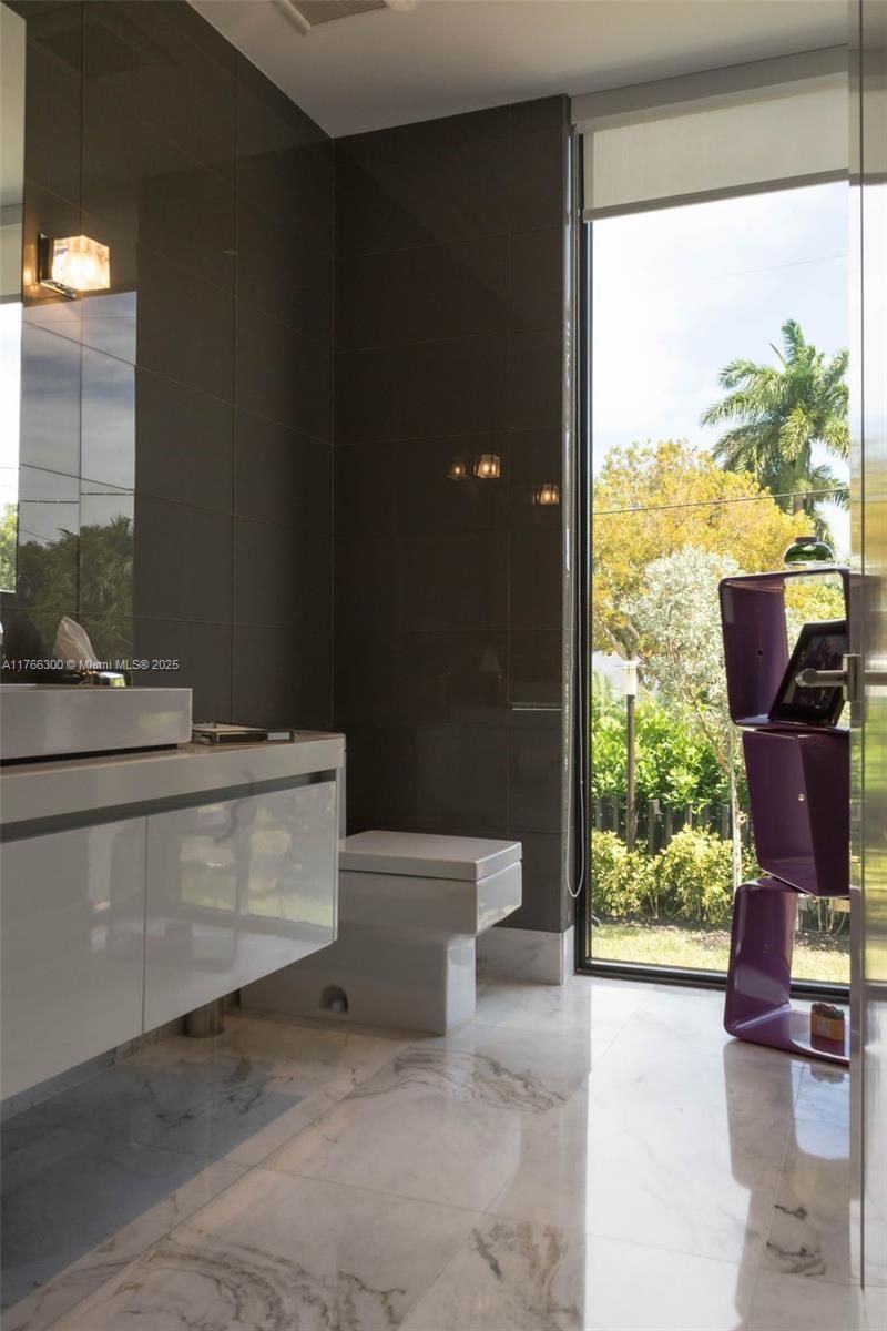 610 Harbor Cir, Key Biscayne, FL 33149 Photo