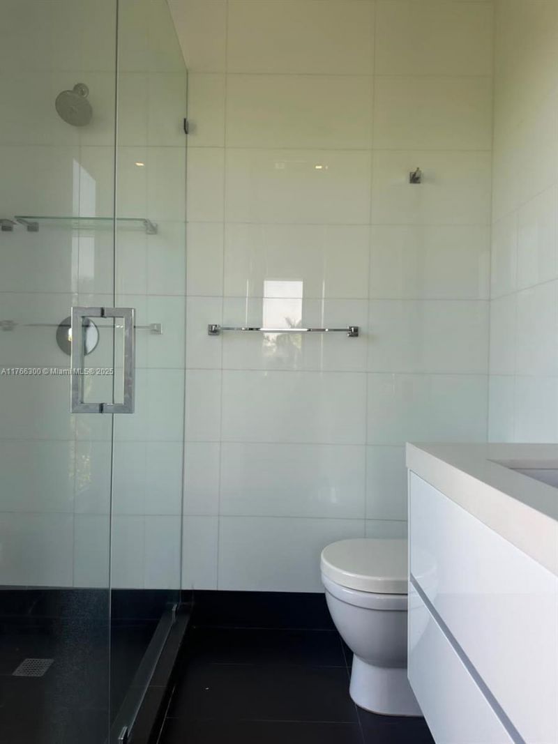 610 Harbor Cir, Key Biscayne, FL 33149 Photo