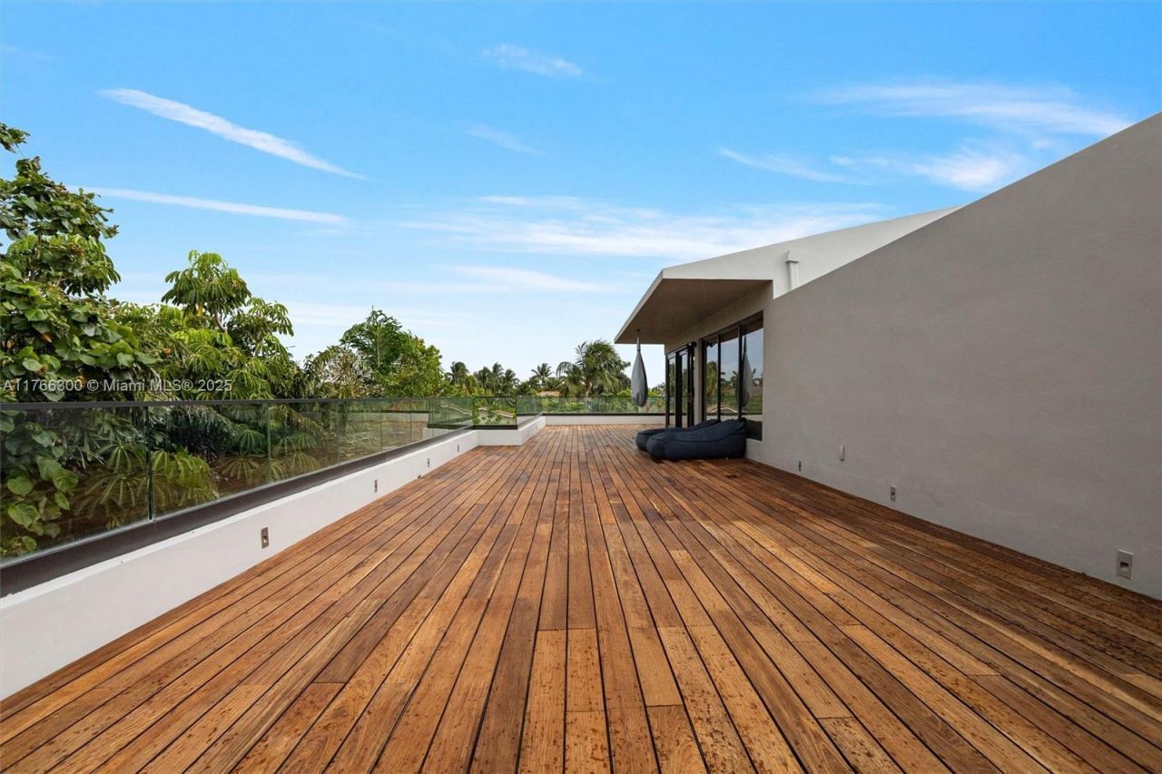 610 Harbor Cir, Key Biscayne, FL 33149 Photo