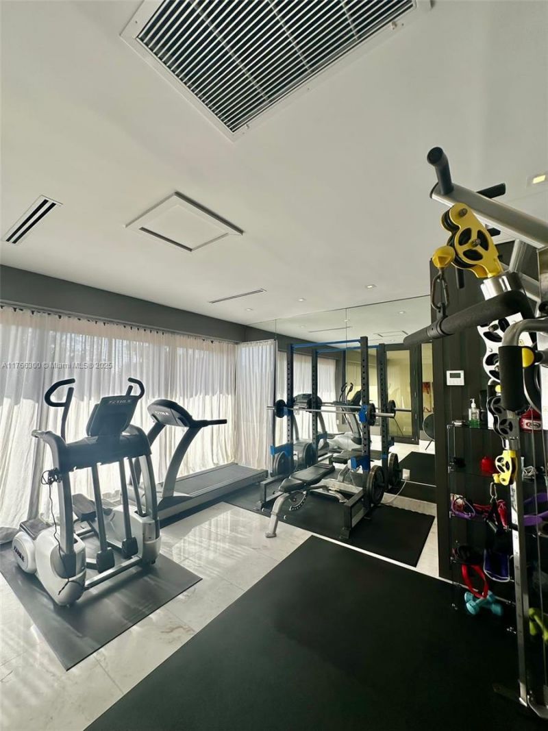 610 Harbor Cir, Key Biscayne, FL 33149 Photo