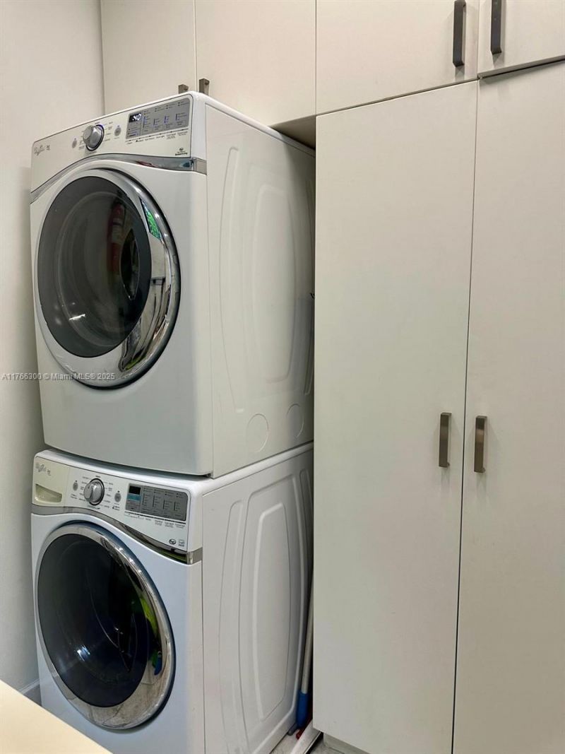 610 Harbor Cir, Key Biscayne, FL 33149 Photo