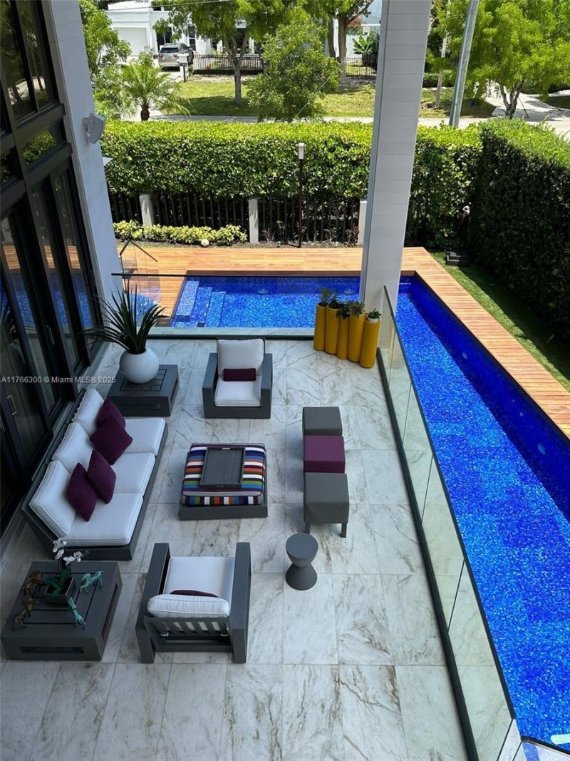 610 Harbor Cir, Key Biscayne, FL 33149 Photo