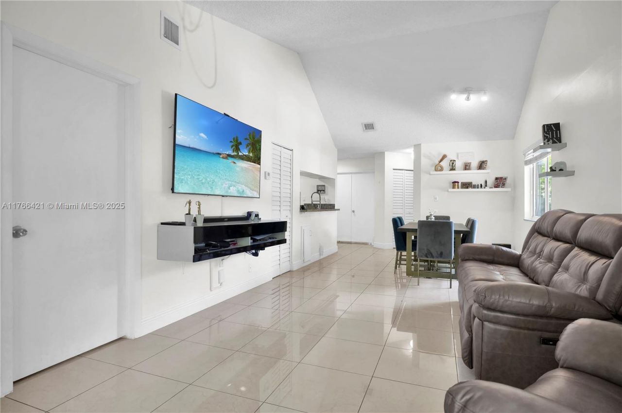 9503 SW 140 Th Ct, Unit 9503, Miami, FL 33186 Photo