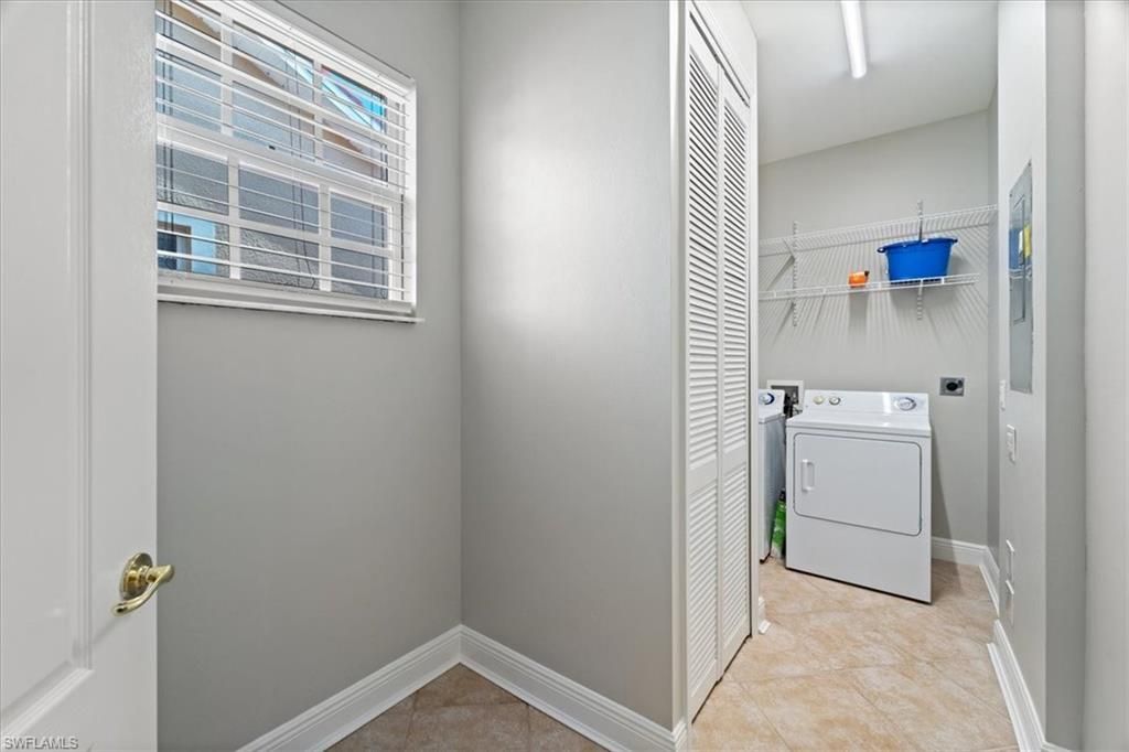 3251 Lee Way Ct, Unit 406, North Fort Myers, FL 33903 Photo