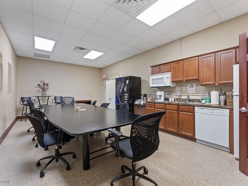 2425 Medina Road, Unit 209, Medina, OH 44256 Photo 11