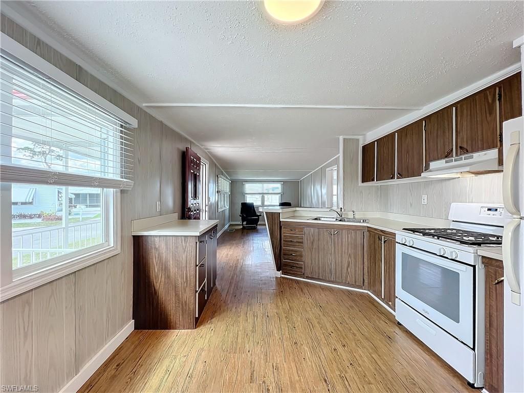 139 Gaslight Ave, North Fort Myers, FL 33917 Photo