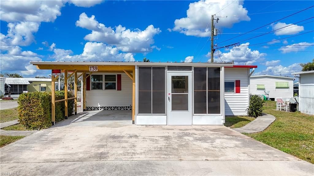 139 Gaslight Ave, North Fort Myers, FL 33917 Photo