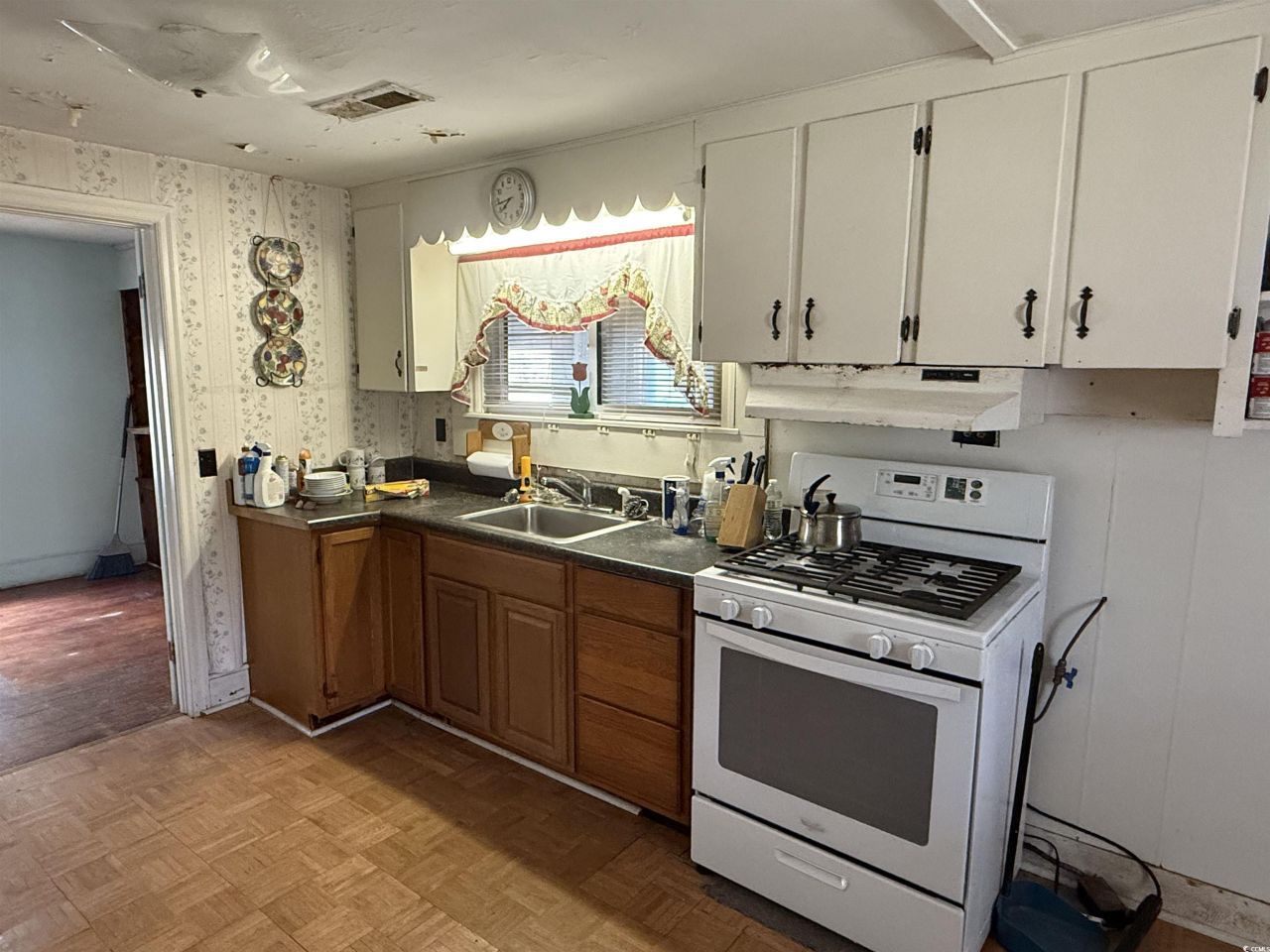 3328 Rose Hill Rd. Photo 4