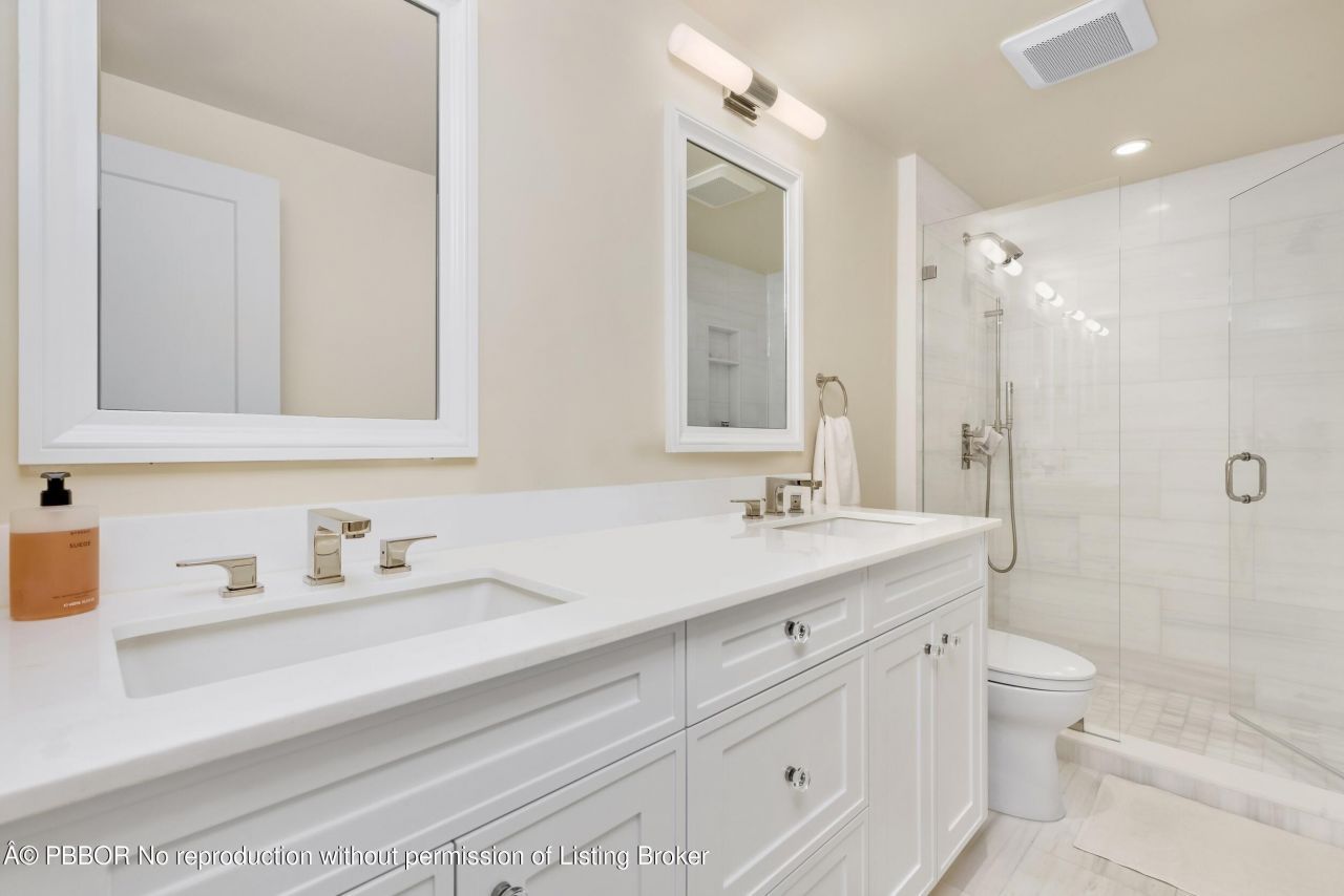 250 Bradley Place, Unit 307, Palm Beach, FL 33480 Photo