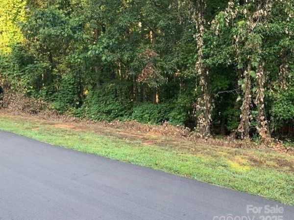 8004 Summit Ridge Drive, Catawba, NC 28609