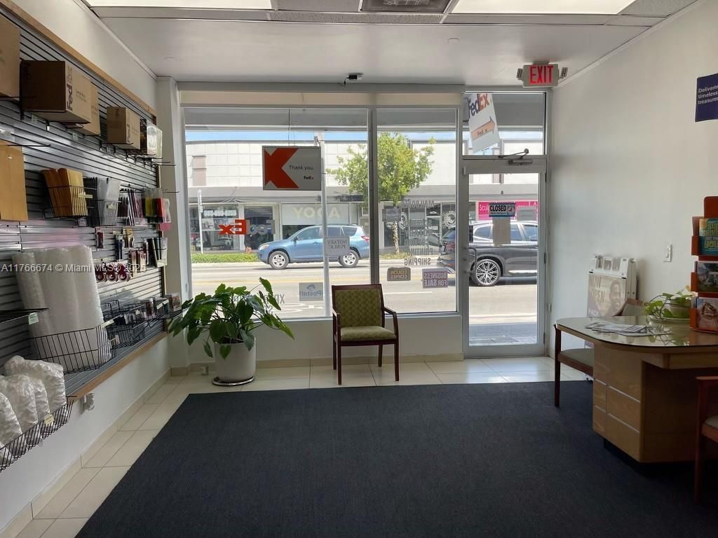 810 NE 125th St, Unit 804, North Miami, FL 33161 Photo