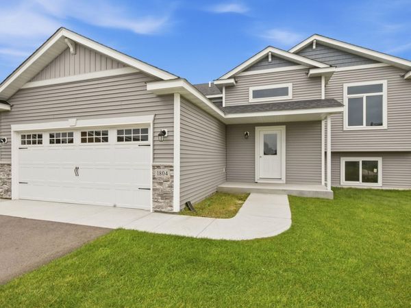 1804 6th Street N, Sartell, MN 56377