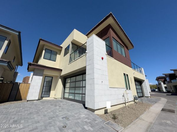 1 EASY Street, Unit 7, Carefree, AZ 85377