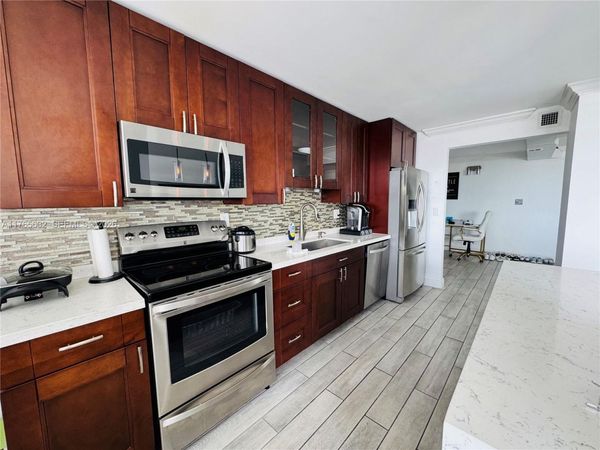 18031 Biscayne Blvd, Unit 1001, Aventura, FL 33160