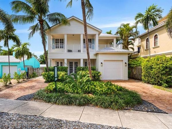 639 NE 17th Way, Fort Lauderdale, FL 33304