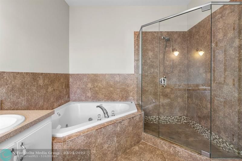 639 NE 17th Way, Fort Lauderdale, FL 33304 Photo