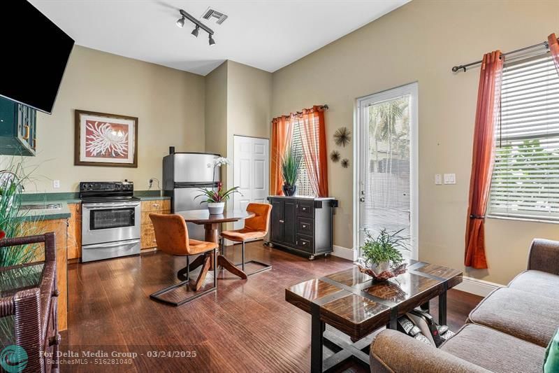 639 NE 17th Way, Fort Lauderdale, FL 33304 Photo