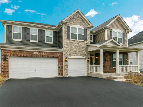 367 Bloomfield Circle E, Oswego, IL 60543