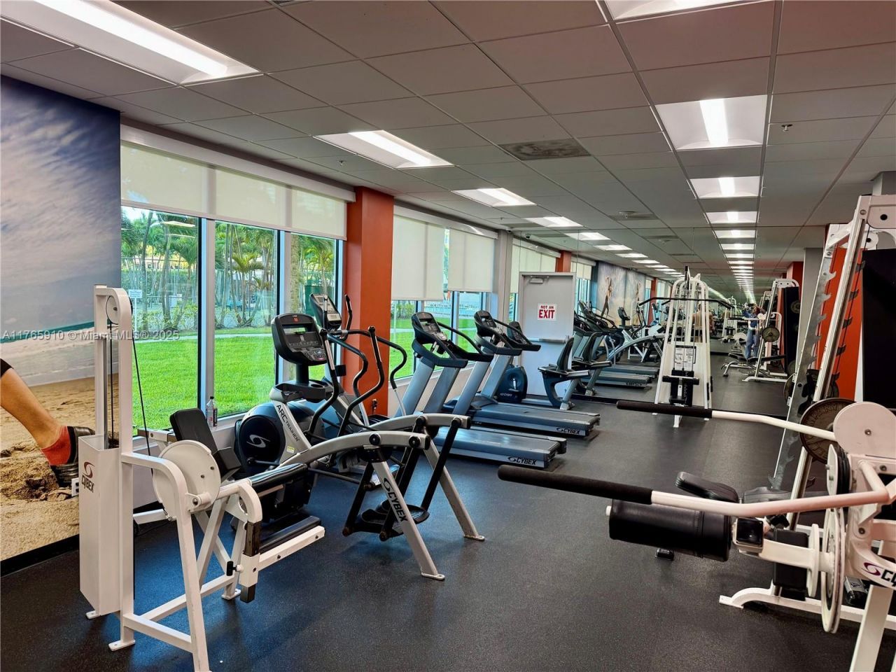 19380 Collins Ave, Unit 410, Sunny Isles Beach, FL 33160 Photo