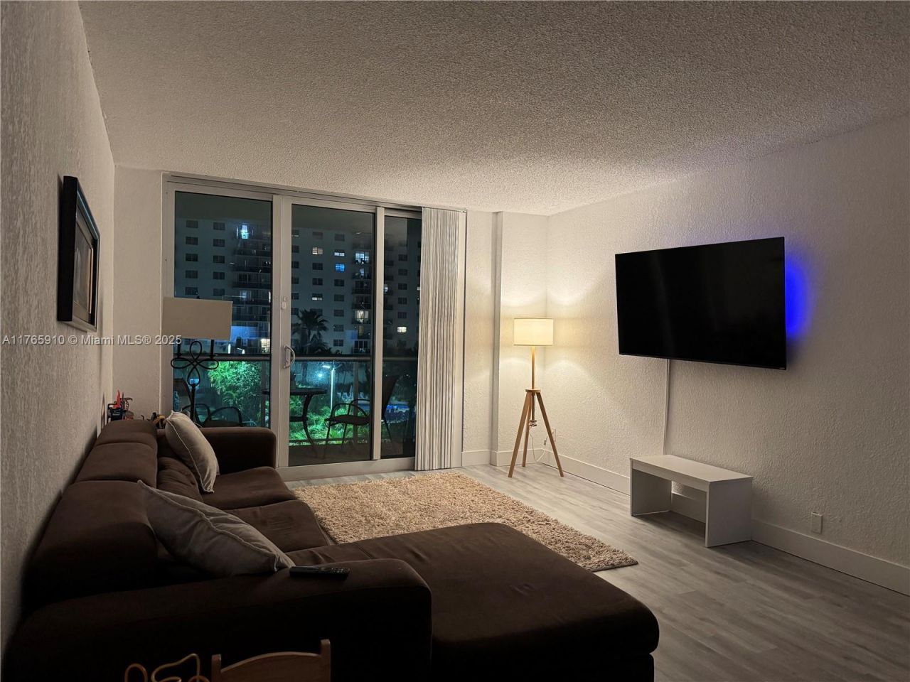 19380 Collins Ave, Unit 410, Sunny Isles Beach, FL 33160 Photo