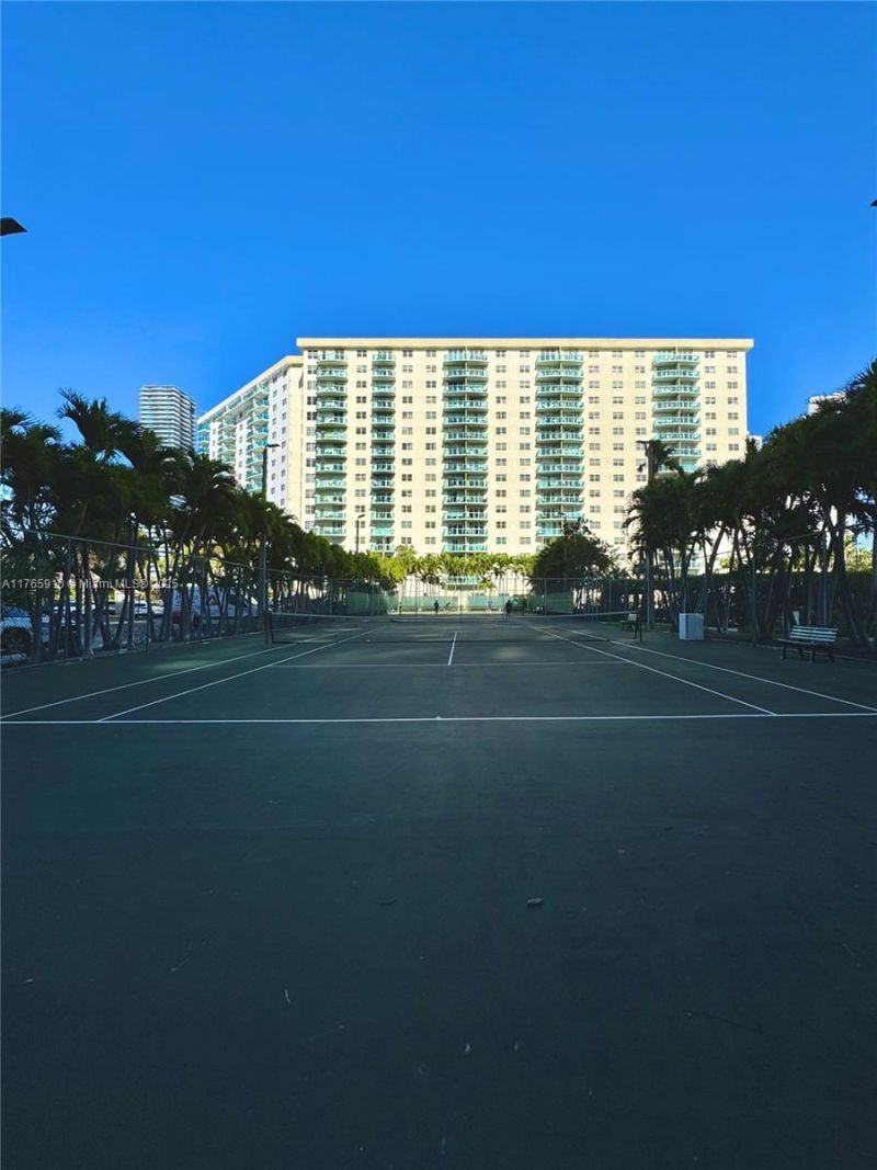 19380 Collins Ave, Unit 410, Sunny Isles Beach, FL 33160 Photo