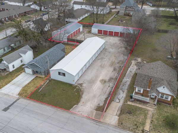 416 S Clark, Bolivar, MO 65613