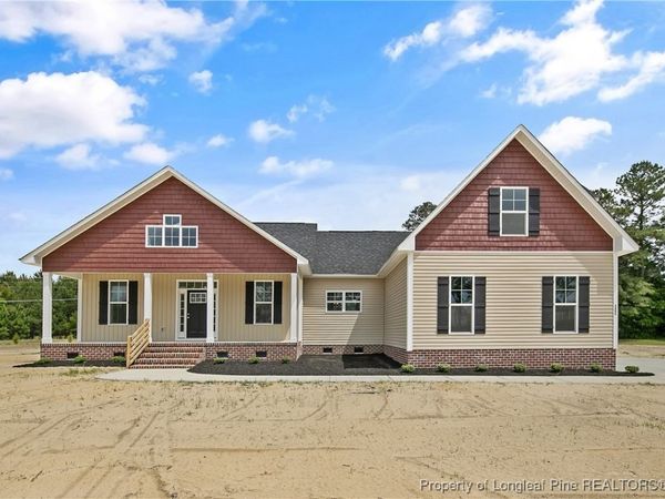 3002 Dinwiddle Drive, Wade, NC 28395