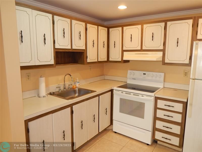 393 Capri I, Unit 393, Delray Beach, FL 33484 Photo