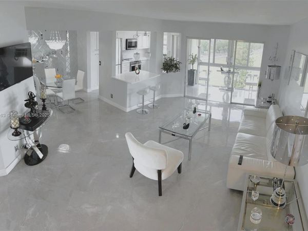 3836 Via Poinciana, Unit 604, Lake Worth, FL 33467