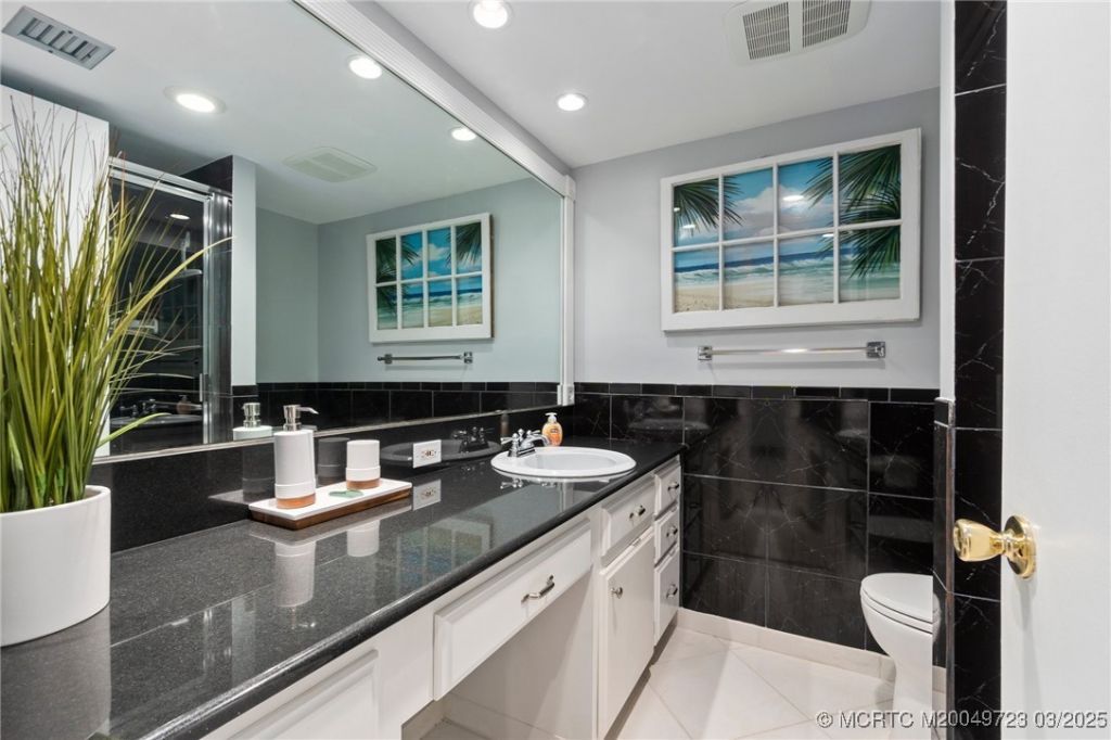 1555 NE Ocean Boulevard, Unit 302, Stuart, FL 34996 Photo
