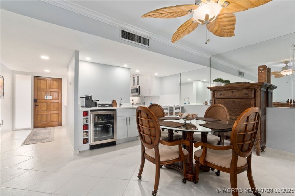 1555 NE Ocean Boulevard, Unit 302, Stuart, FL 34996 Photo