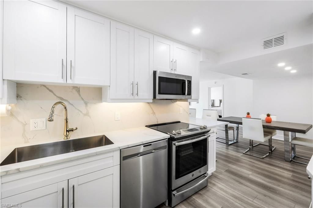 4005 Gulf Shore Blvd N, Unit 404, Naples, FL 34103 Photo