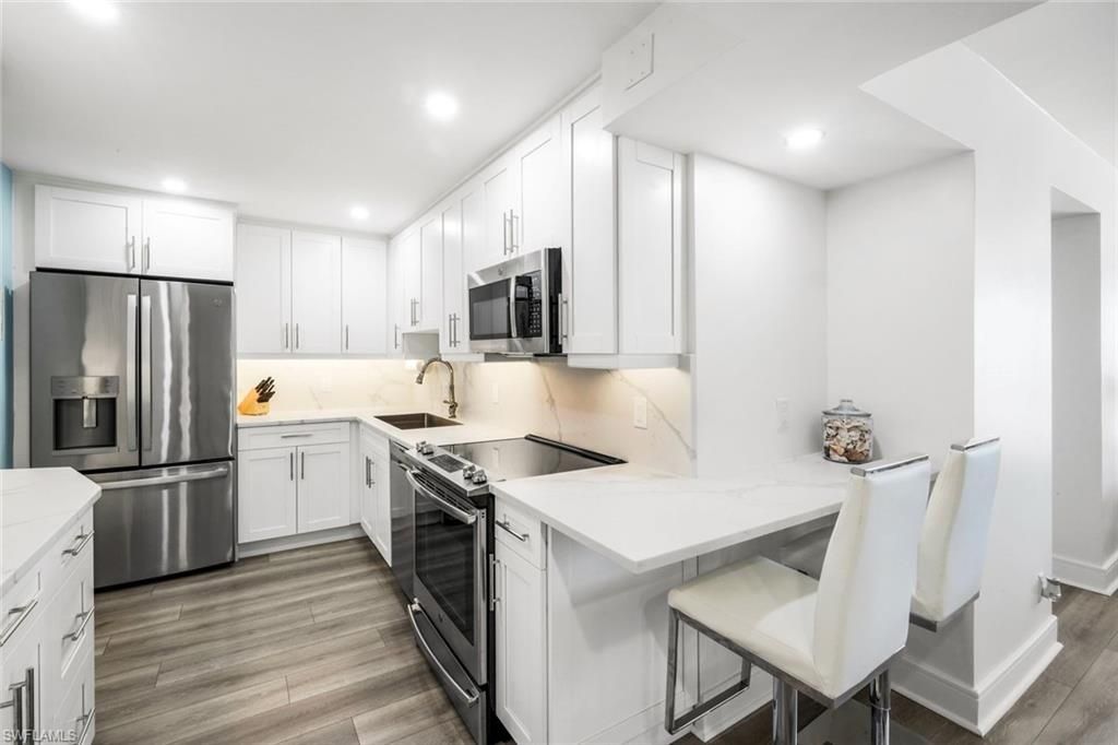 4005 Gulf Shore Blvd N, Unit 404, Naples, FL 34103 Photo