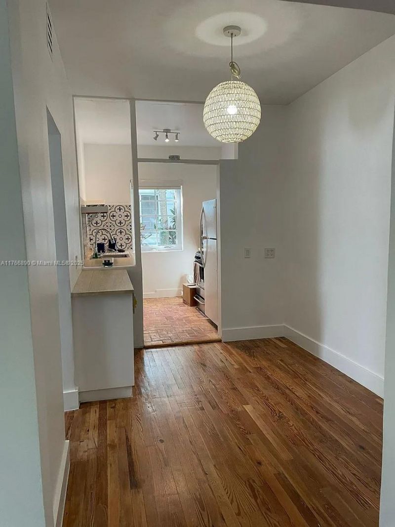 727 14th Pl, Unit 1, Miami Beach, FL 33139 Photo