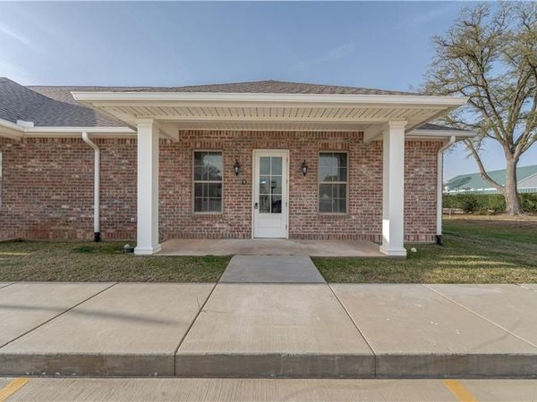 41 CALVERT Drive, Alexandria, LA 71303