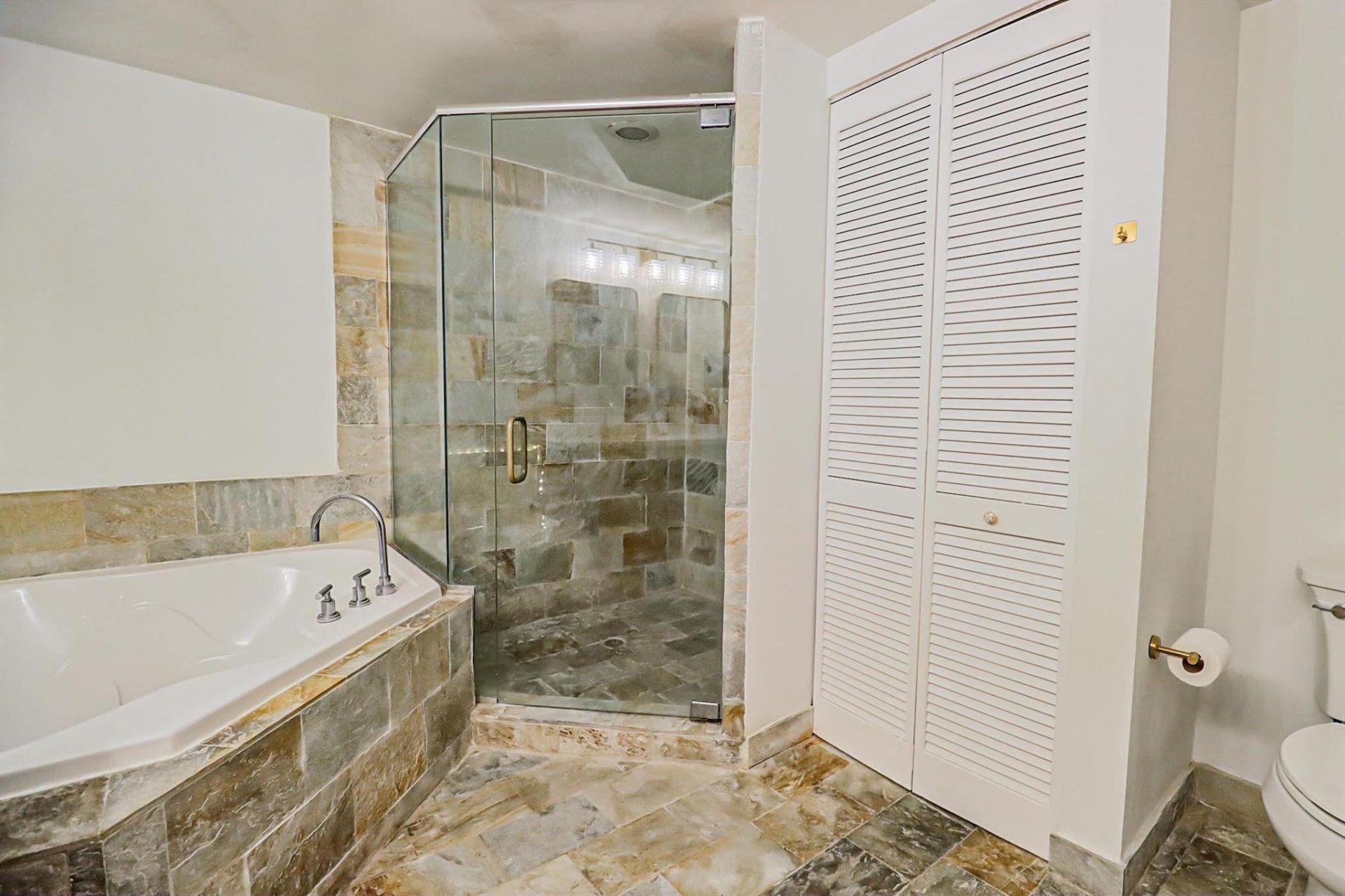 2681 N Flamingo Road, Unit 503S, Sunrise, FL 33323 Photo