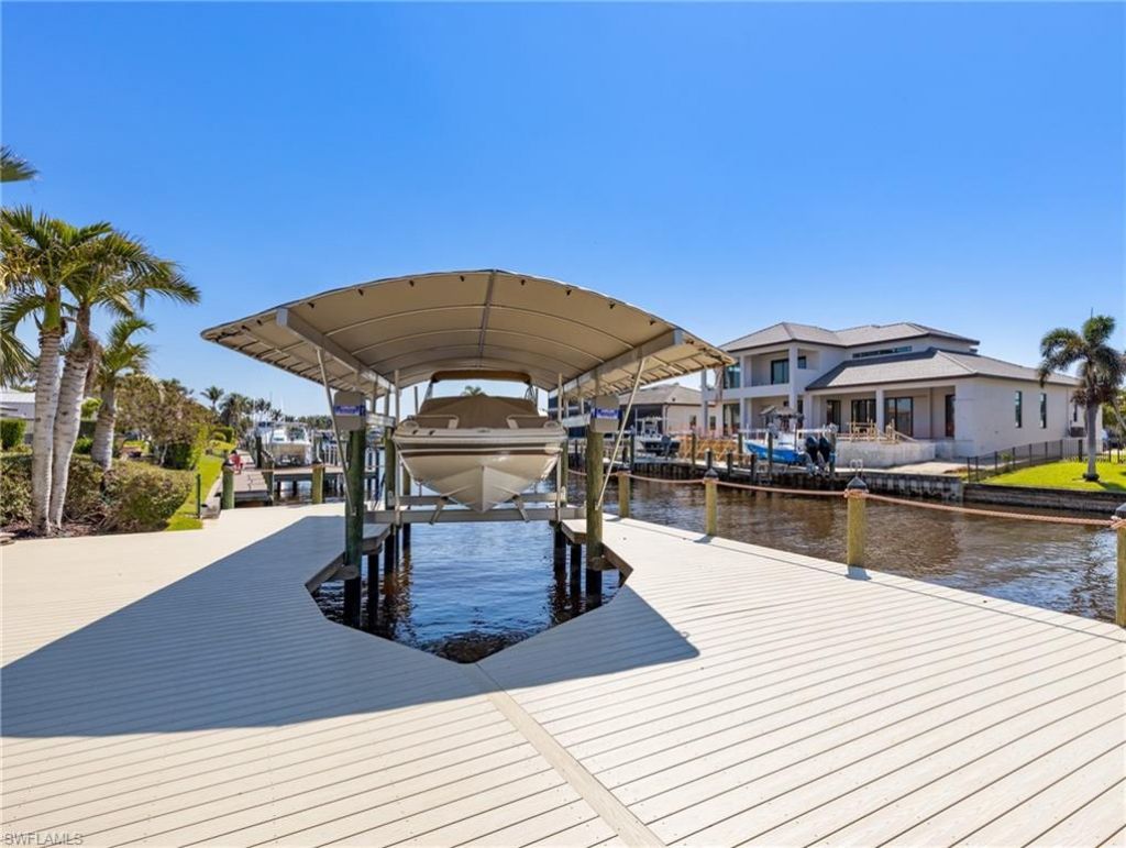 798 Cypress Lake Cir, Fort Myers, FL 33919 Photo