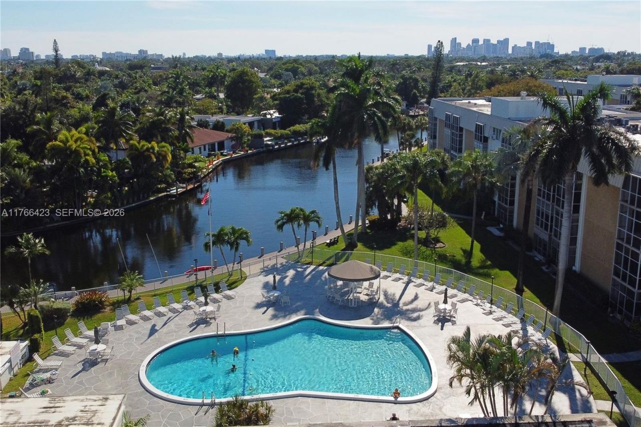 3040 NE 16th Ave, Unit 104, Oakland Park, FL 33334 Photo