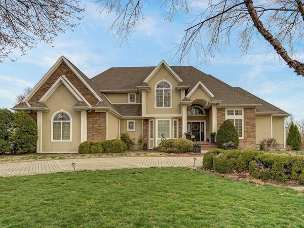 304 Reavley Drive, Lamar, MO 64759