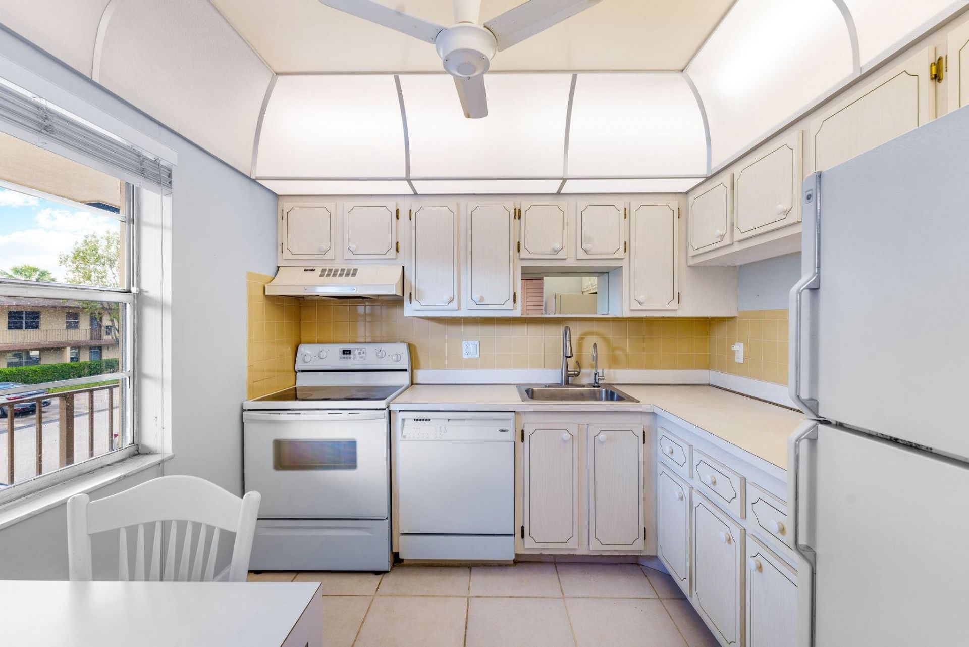 7360 NW 1st Street, Unit 206, Margate, FL 33063 Photo