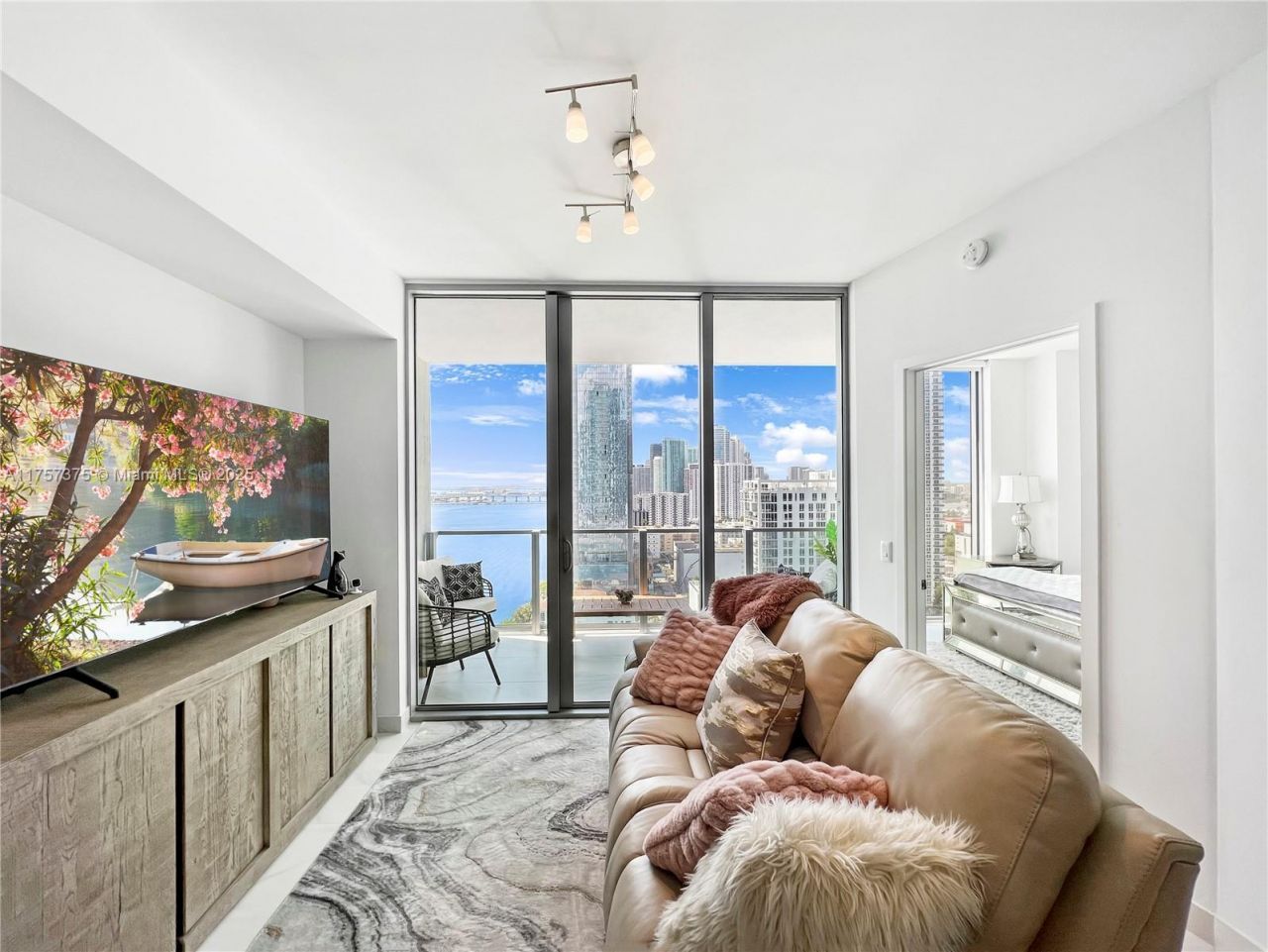 2900 NE 7th Ave, Unit 2008, Miami, FL 33137 Photo