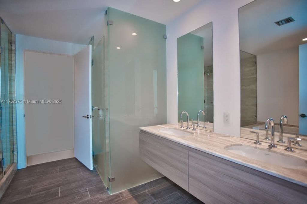 2900 NE 7th Ave, Unit 2008, Miami, FL 33137 Photo