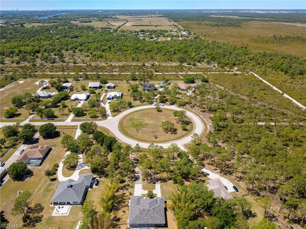 18999 River Estates Ln, Alva, FL 33920 Photo