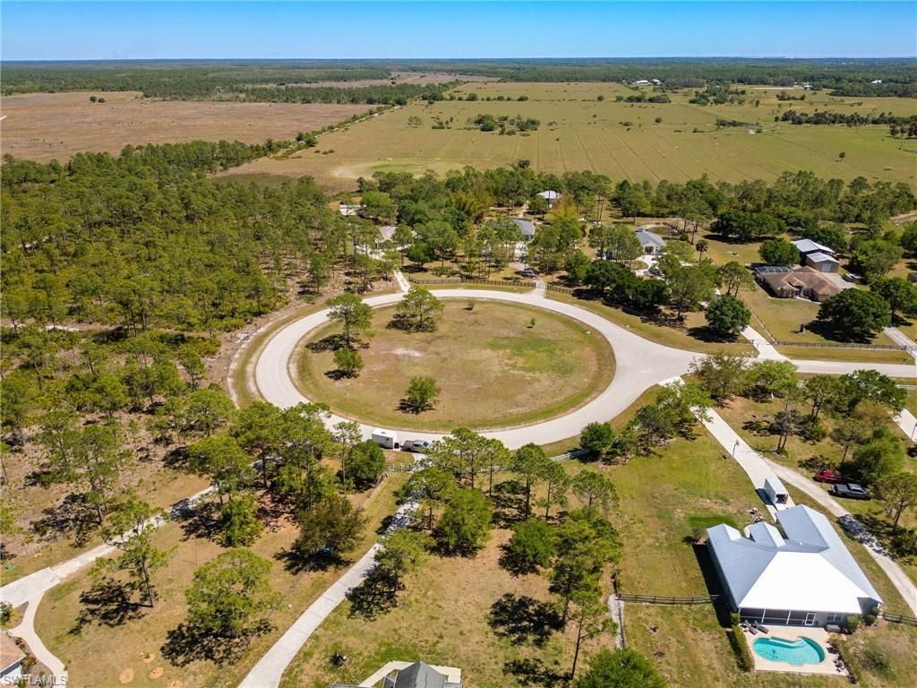 18999 River Estates Ln, Alva, FL 33920 Photo